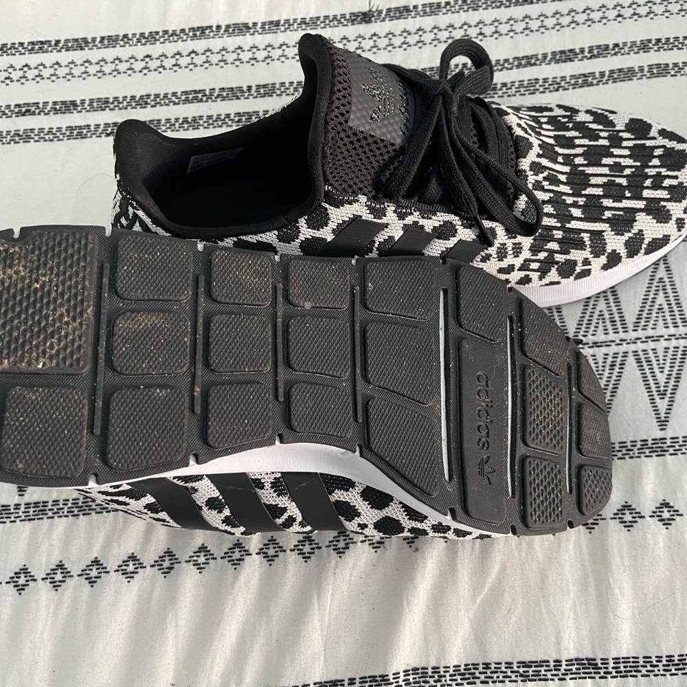 Adidas Women's Swift Run 1.0 Sneaker - Picture 3 of 3